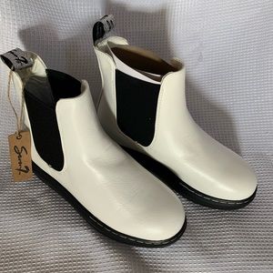 seven7 white boots